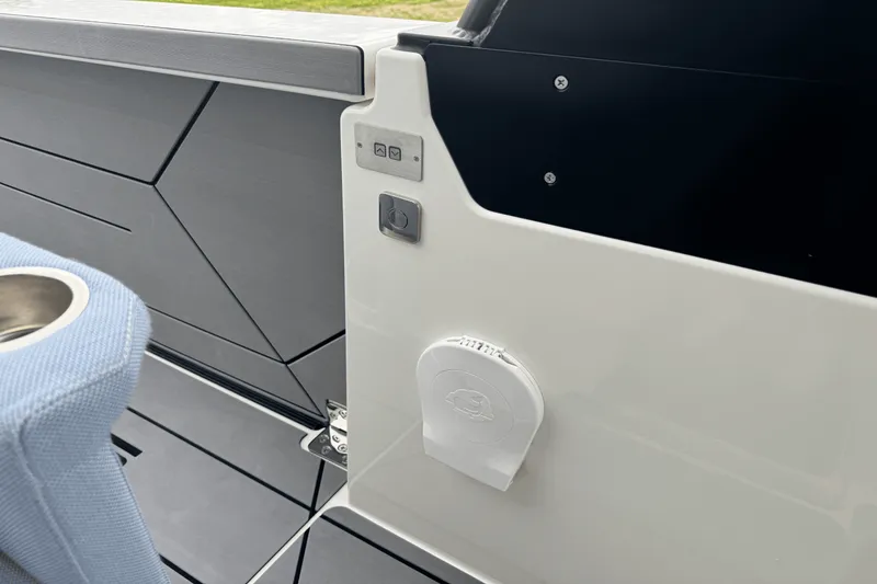 Slide: The Image of Saxdor 320 GTO 2025 - 33