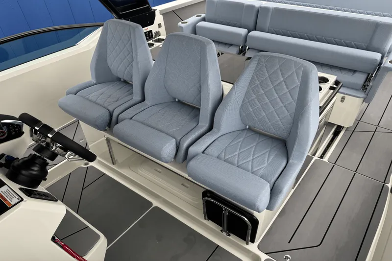 Slide: The Image of Saxdor 320 GTO 2025 - 37