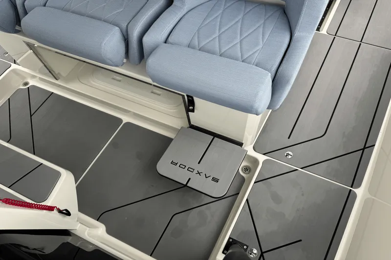 Slide: The Image of Saxdor 320 GTO 2025 - 38