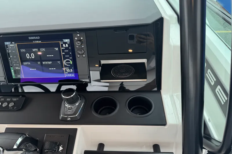 Slide: The Image of Saxdor 320 GTO 2025 - 45