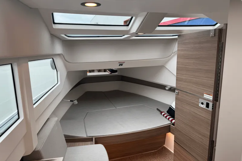 Slide: The Image of Saxdor 320 GTO 2025 - 48