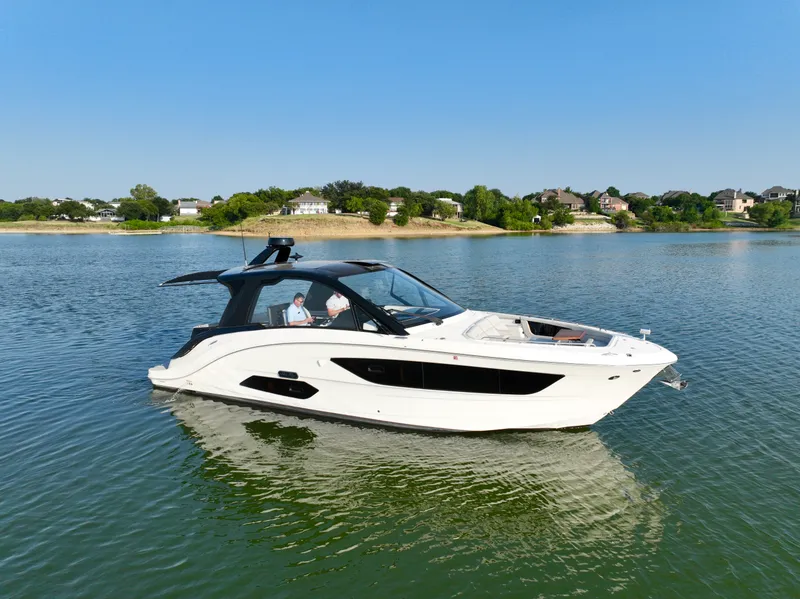 Slide: The Image of Sea Ray Sundancer 370 2025 - 2