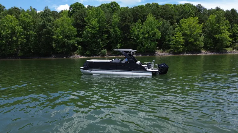 Slide: The Image of Harris GRAND MARINER 250 2026 - 16