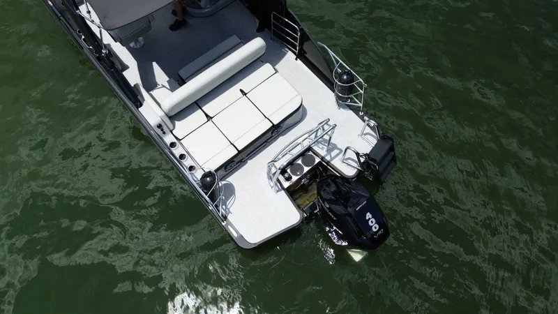 Slide: The Image of Harris GRAND MARINER 250 2026 - 17