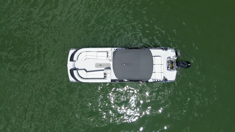 Slide: The Image of Harris GRAND MARINER 250 2026 - 18
