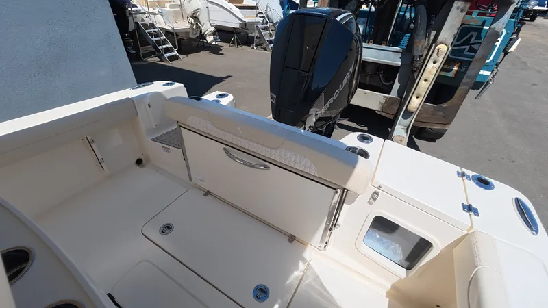 Slide: The Image of Scout 220 XSF 2026 - 11
