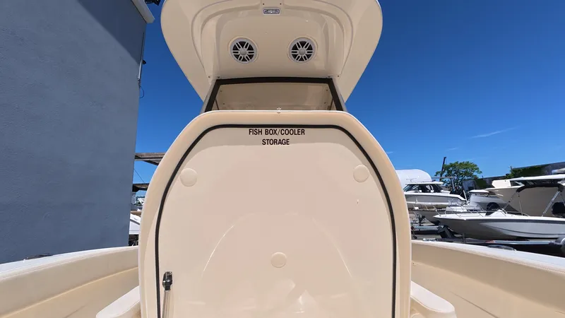 Slide: The Image of Scout 220 XSF 2026 - 43