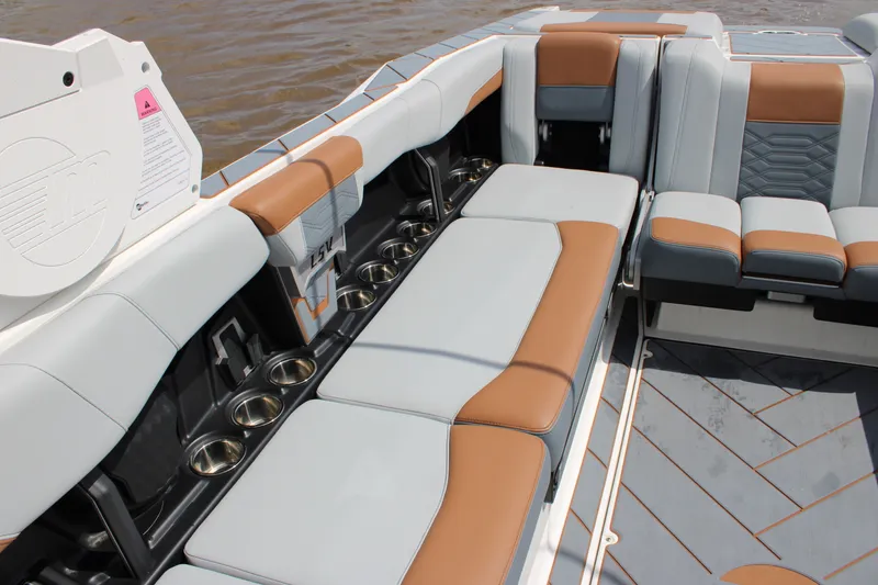 Slide: The Image of Malibu 26LSV 2024 - 56