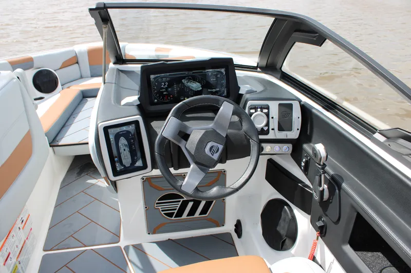 Slide: The Image of Malibu 26LSV 2024 - 19