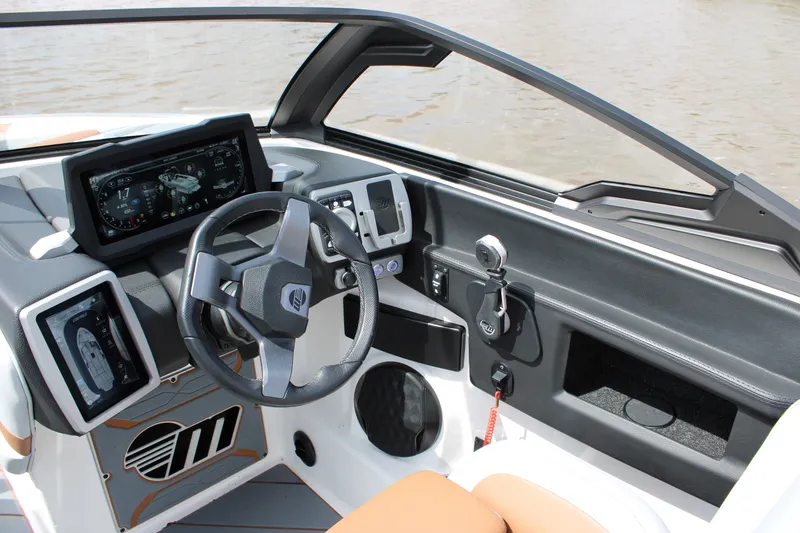Slide: The Image of Malibu 26LSV 2024 - 27