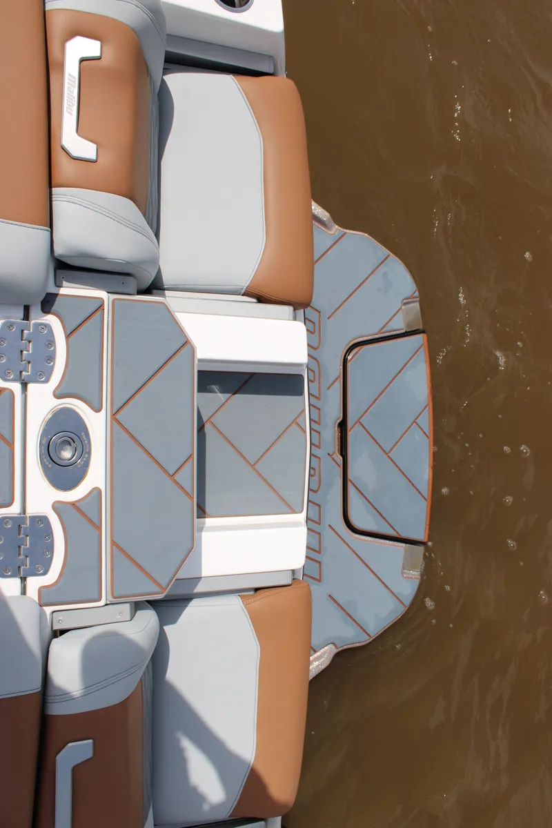 Slide: The Image of Malibu 26LSV 2024 - 38