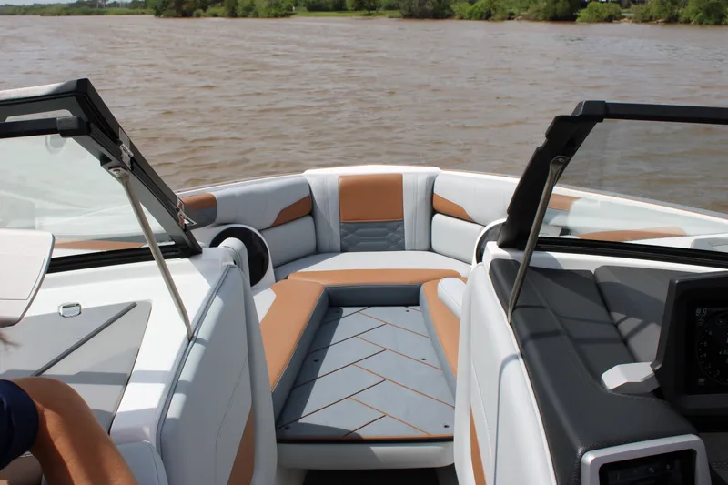 Slide: The Image of Malibu 26LSV 2024 - 54