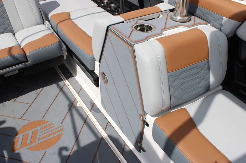 Slide: The Image of Malibu 26LSV 2024 - 33