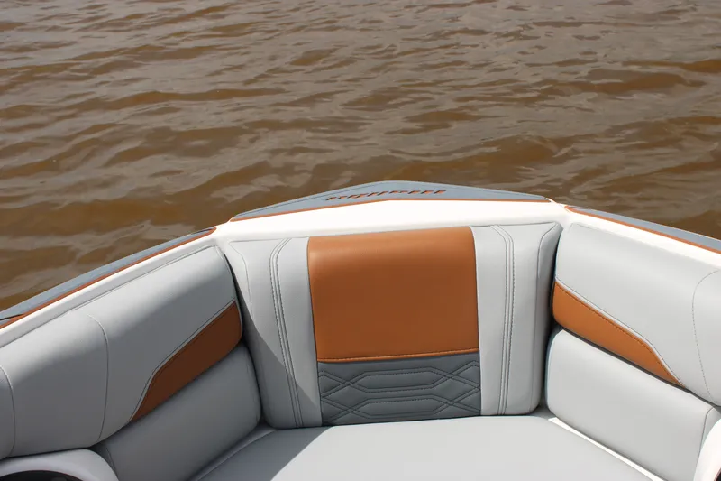 Slide: The Image of Malibu 26LSV 2024 - 13