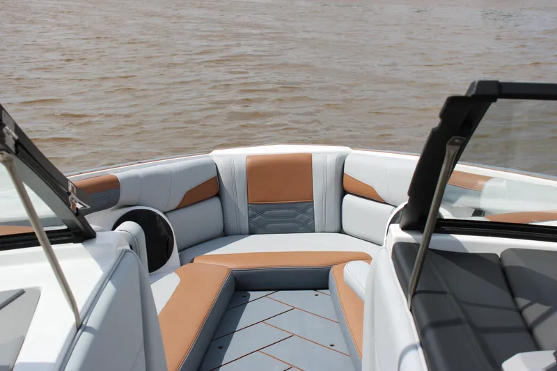 Slide: The Image of Malibu 26LSV 2024 - 53