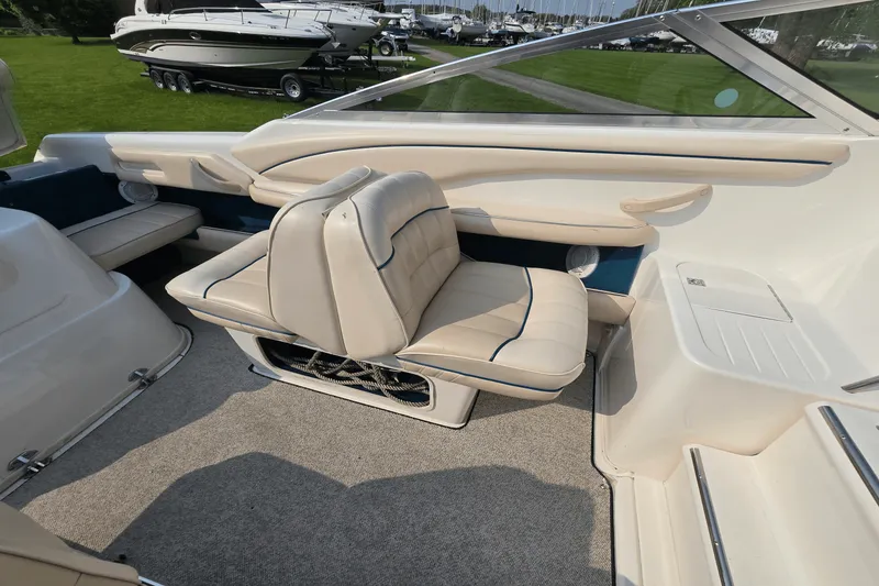 Slide: The Image of Sea Ray 230 OVERNIGHTER 1996 - 21