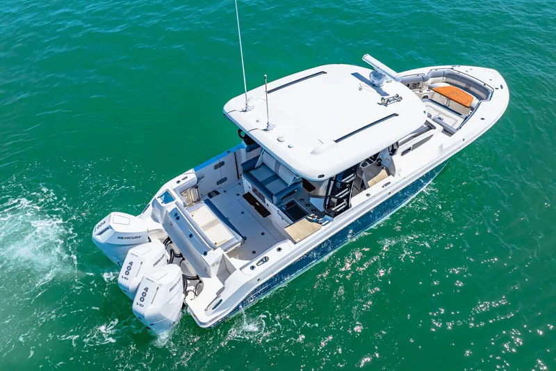 Slide: The Image of Boston Whaler 350 Realm 2025 - 14