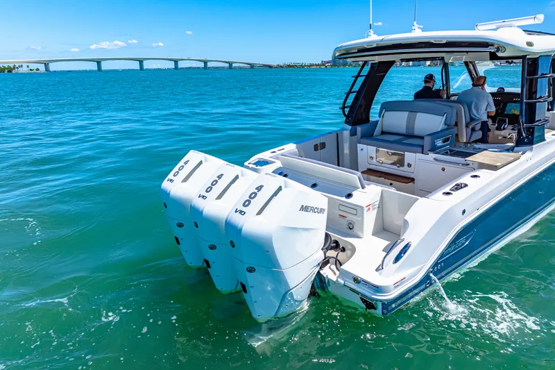 Slide: The Image of Boston Whaler 350 Realm 2025 - 16