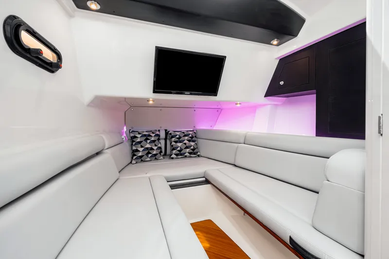 Slide: The Image of Boston Whaler 350 Realm 2025 - 57