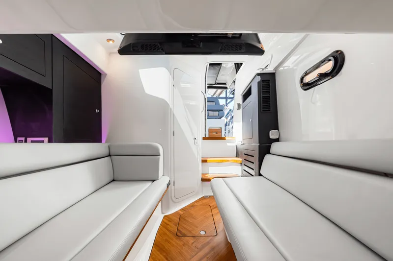 Slide: The Image of Boston Whaler 350 Realm 2025 - 59