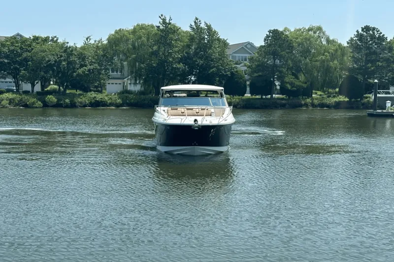 Slide: The Image of Sea Ray 320 DA 2023 - 7