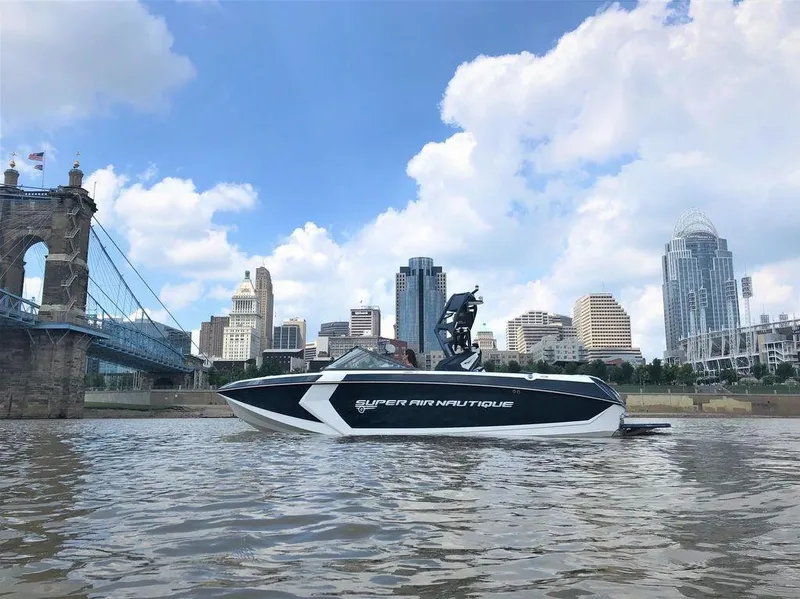 Slide: The Image of Nautique Super Air Nautique G23 2018 - 12