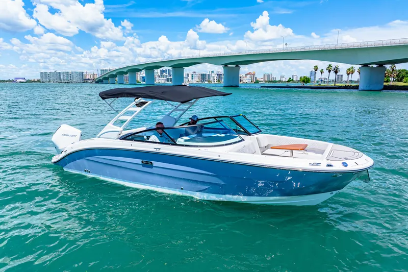 Slide: The Image of Sea Ray SDX 270 Outboard 2025 - 10