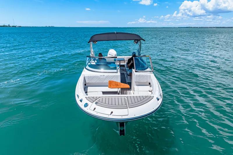 Slide: The Image of Sea Ray SDX 270 Outboard 2025 - 11
