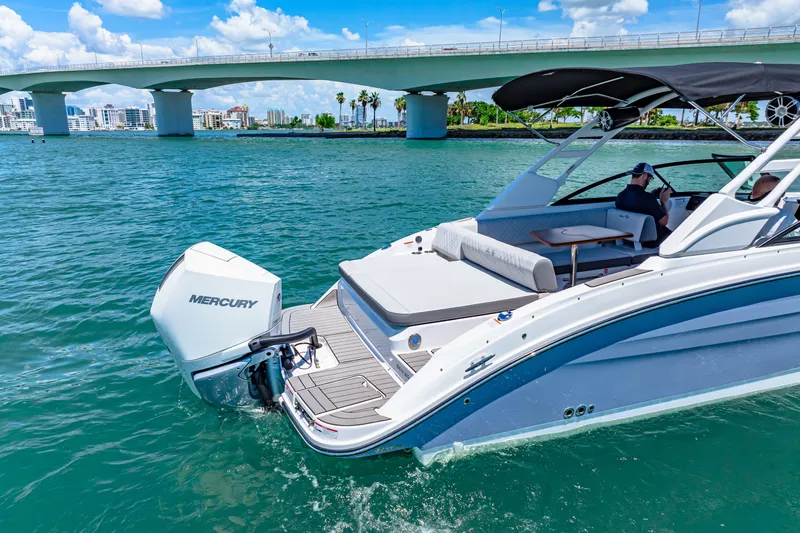 Slide: The Image of Sea Ray SDX 270 Outboard 2025 - 13