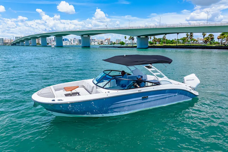 Slide: The Image of Sea Ray SDX 270 Outboard 2025 - 5