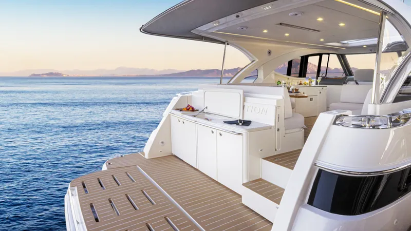 Slide: The Image of Riviera 4300 Sports Express 2026 - 3