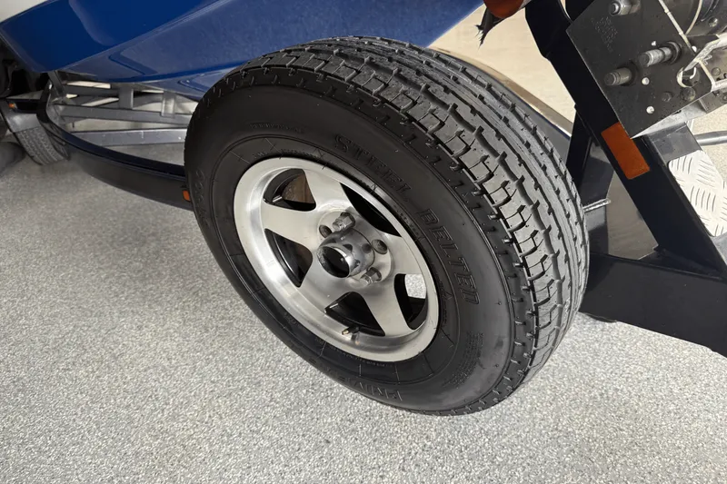 Slide: The Image of Centurion AVALANCHE 2008 - 110