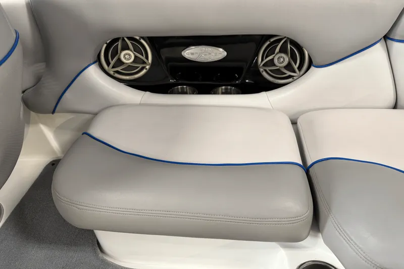 Slide: The Image of Centurion AVALANCHE 2008 - 26