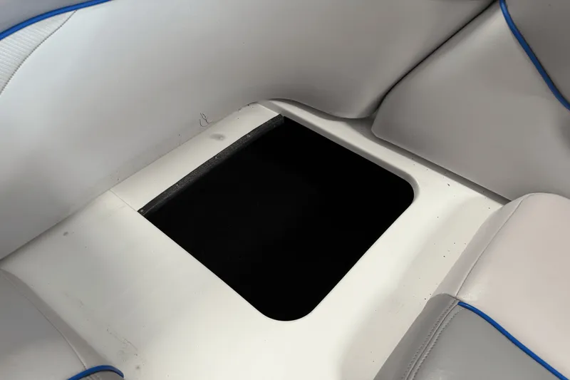 Slide: The Image of Centurion AVALANCHE 2008 - 31