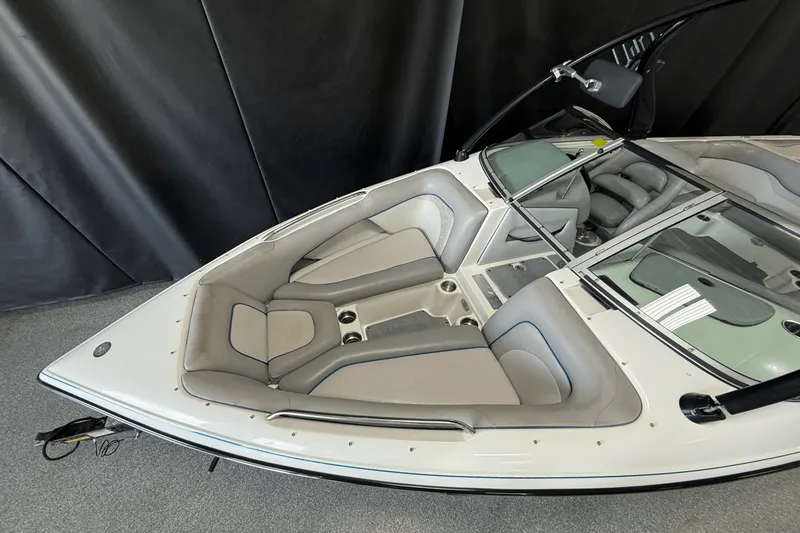 Slide: The Image of Centurion AVALANCHE 2008 - 6