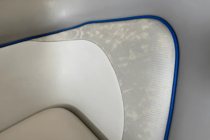 Slide: The Image of Centurion AVALANCHE 2008 - 93