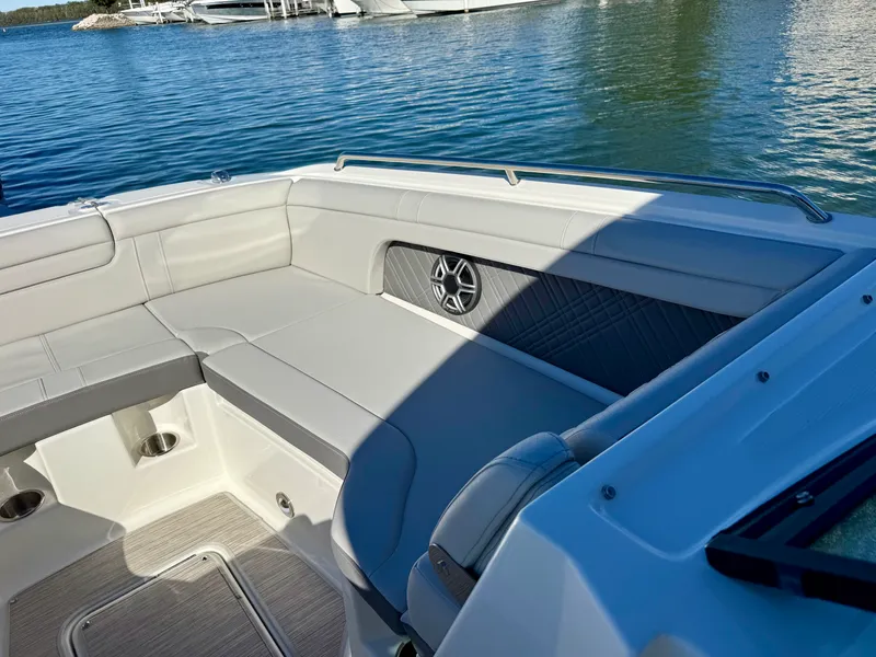 Slide: The Image of Sea Ray SDX 290 Outboard 2026 - 20