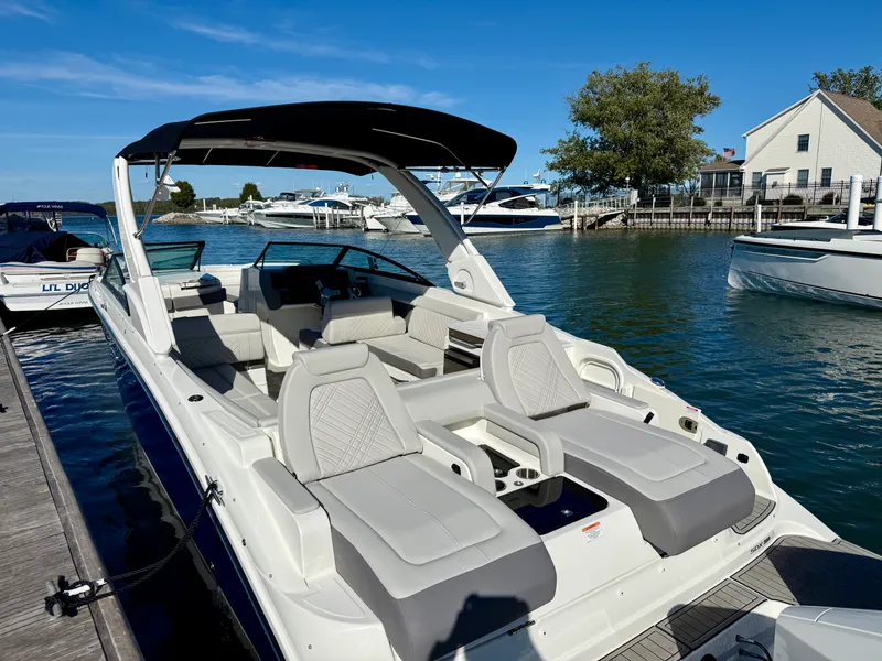 Slide: The Image of Sea Ray SDX 290 Outboard 2026 - 3