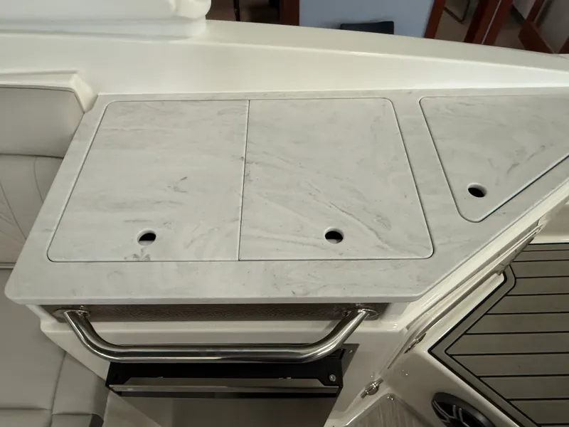 Slide: The Image of Sea Ray SDX 290 Outboard 2026 - 13