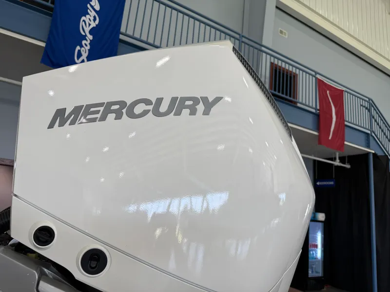 Slide: The Image of Sea Ray SDX 290 Outboard 2026 - 35