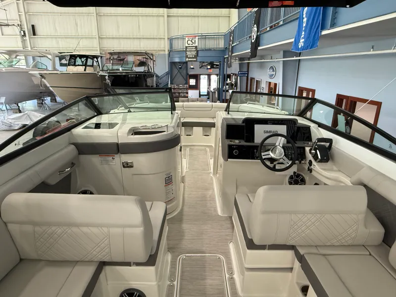 Slide: The Image of Sea Ray SDX 290 Outboard 2026 - 7