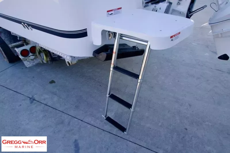 Slide: The Image of Regulator Marine 26XO CROSS OVER 2026 - 7