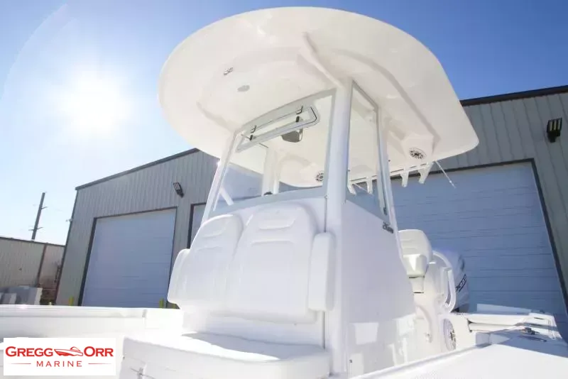 Slide: The Image of Regulator Marine 26XO CROSS OVER 2026 - 5