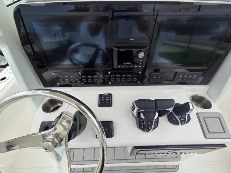 Slide: The Image of Sea Fox 282 LIGHT TACKLE 2026 - 15