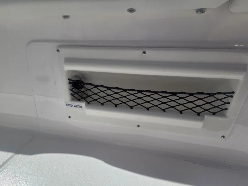 Slide: The Image of Sea Fox 282 Hybrid LT 2026 - 17