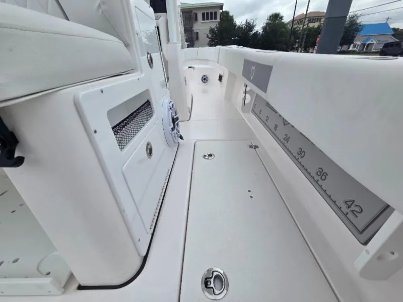 Slide: The Image of Sea Fox 282 LIGHT TACKLE 2026 - 10