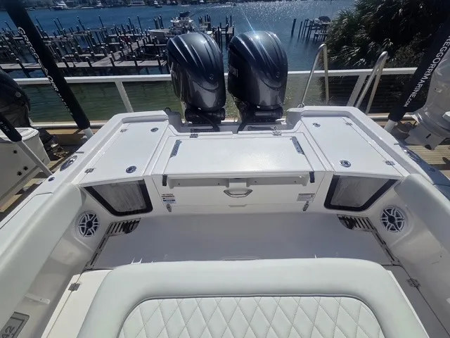 Slide: The Image of Sea Fox 282 Hybrid LT 2026 - 19