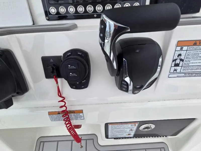 Slide: The Image of Sea Fox 248 COMMANDER 2026 - 18