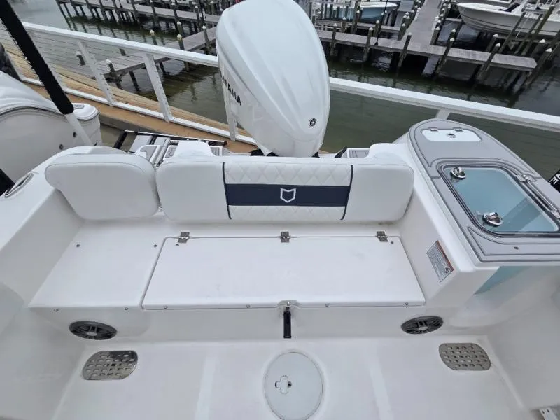Slide: The Image of Sea Fox 248 COMMANDER 2026 - 15