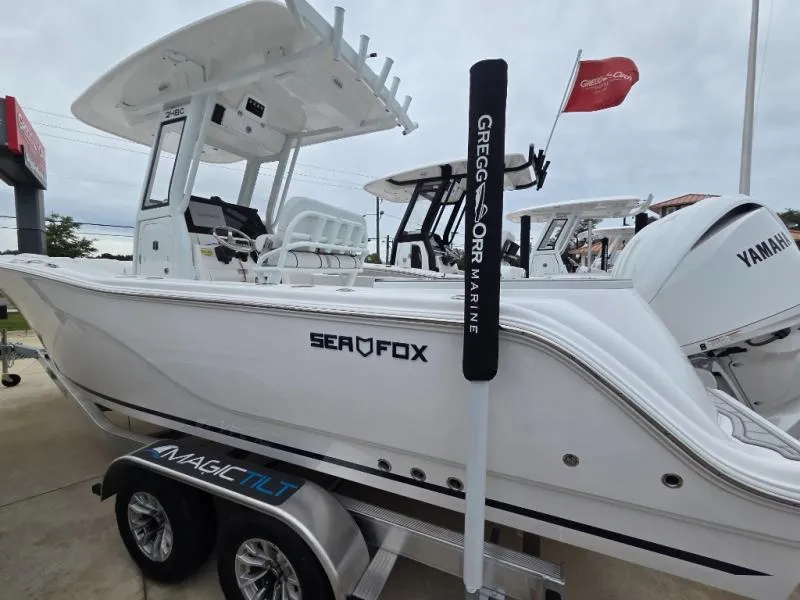 Slide: The Image of Sea Fox 248 COMMANDER 2026 - 3